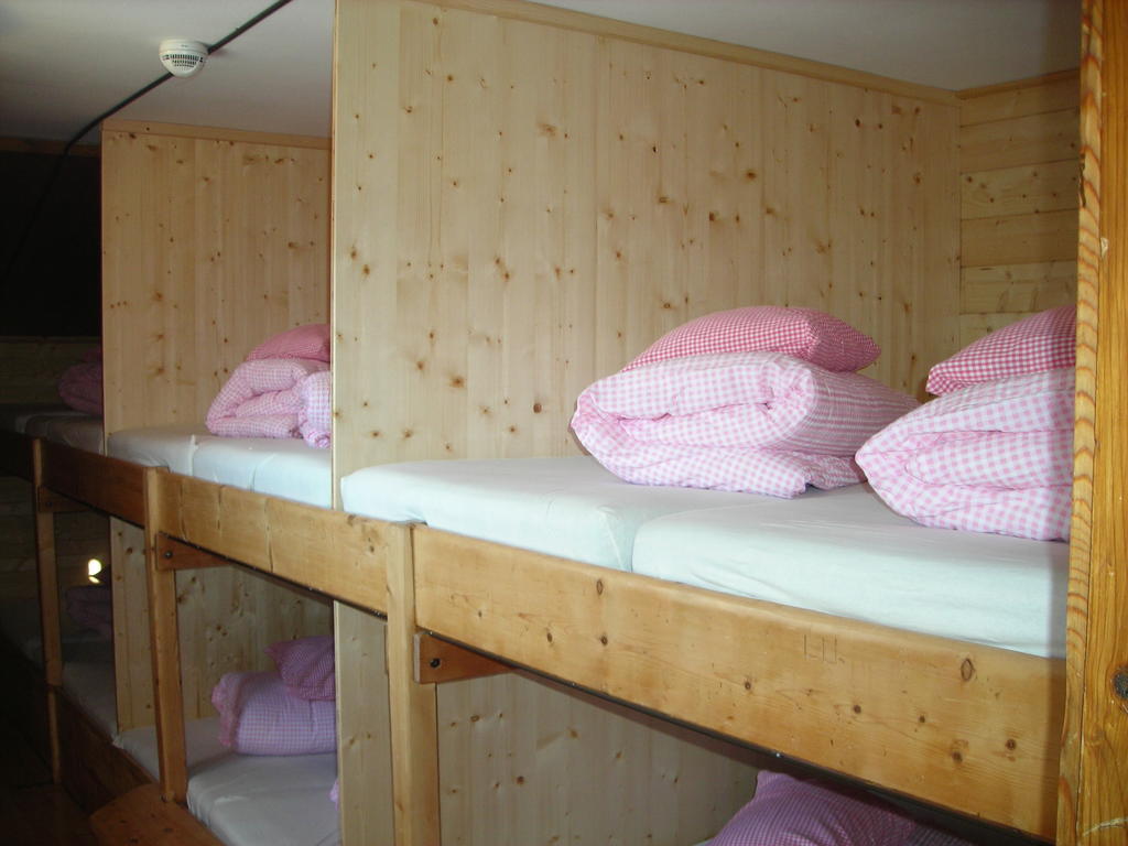 Skihütte Zams Zimmer foto