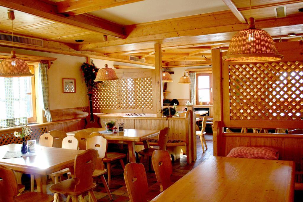 Skihütte Zams Exterior foto